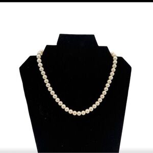 Akoya Pearls Authentic 7.5-8 mm near round*White with slight pink yellow*17.5"